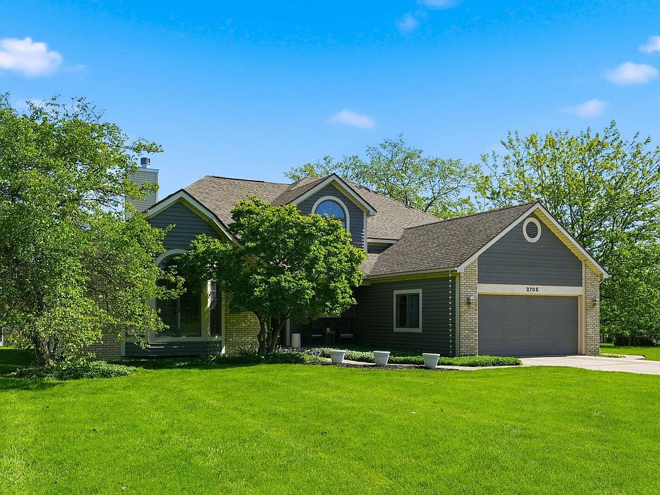 1st image of 2705 Riveroak Dr