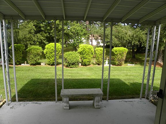 4th image of 29 Nostrand Dr