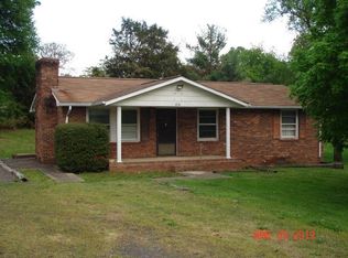 416 Long St, Eden, NC 27288