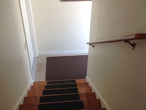 5th image of 396 Blackstone St