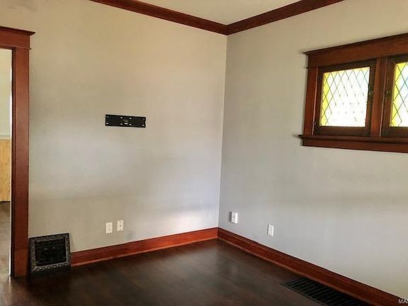 2nd image of 4739 Seibert Ave