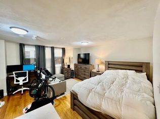 44 Clark St #1F, Boston, MA 02109