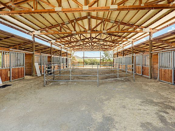 4th image of 3626 Corey Rd