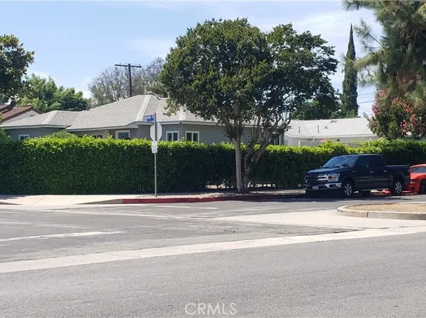 16901 Hartland St, Van Nuys, CA 91406
