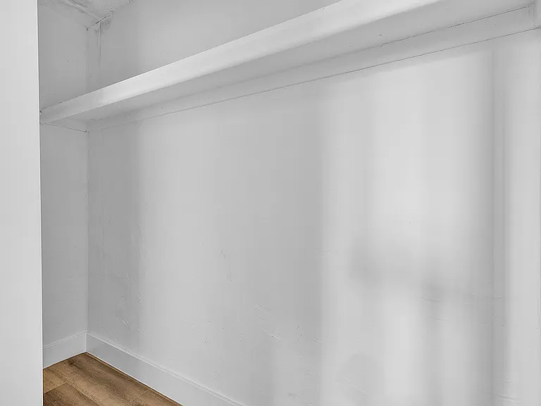 1917 Maravilla Ave #23 — Photo 13