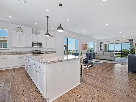 5th image of 2422 Shore Vista