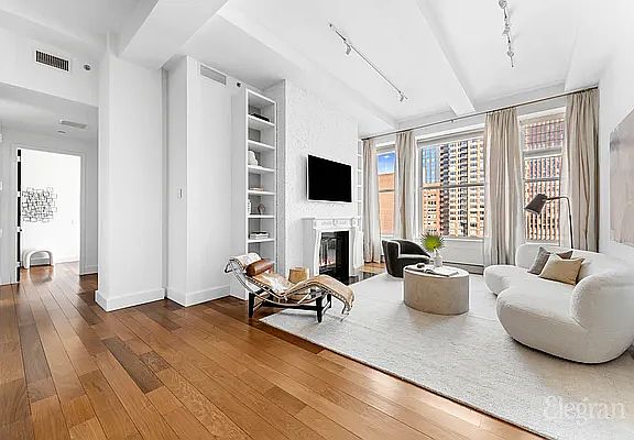 5th image of 15 E 26th St APT 19D