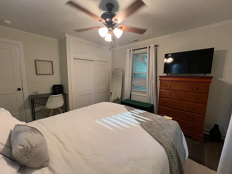 1237 Millerwood Dr — Photo 22