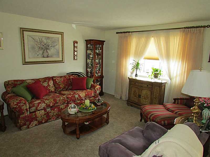 1st image of 1833 Gina Dr