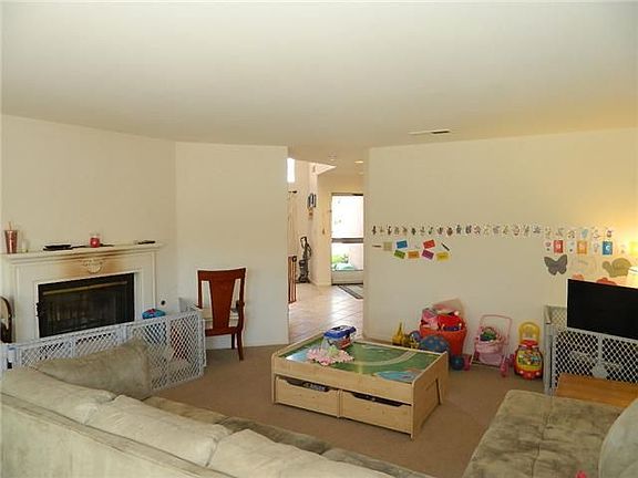 2nd image of 3233 San Tomas Dr