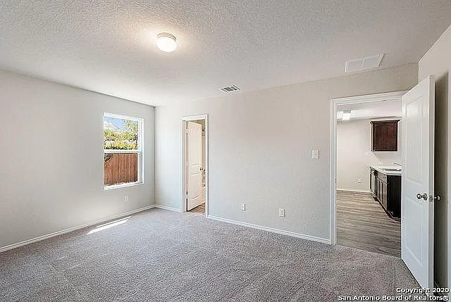 9206 Griffith Run — Photo 9