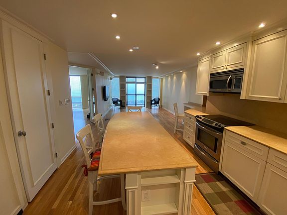 5th image of 1660 N La Salle St #3205