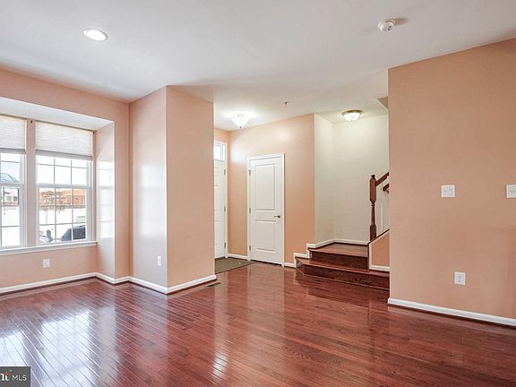 4th image of 22417 Sweetspire Dr