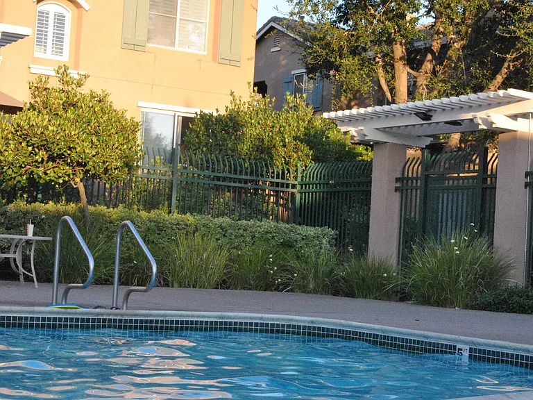 3509 Jasmine Cir — Photo 16