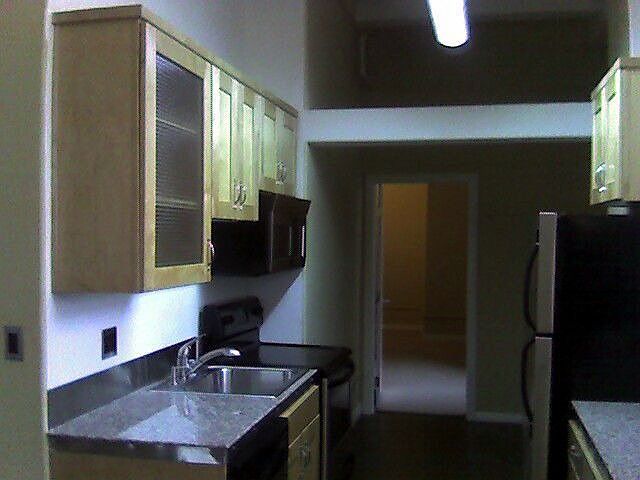 1st image of 215 W 7th St APT 601