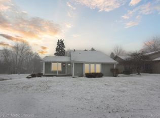 603 Woodingham Ave, Waterford, MI