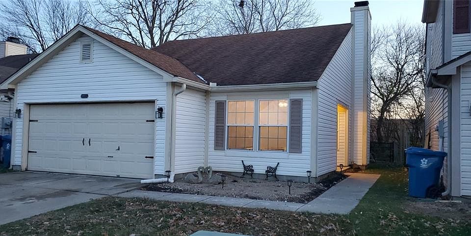 1st image of 10827 Amber Glow Ln
