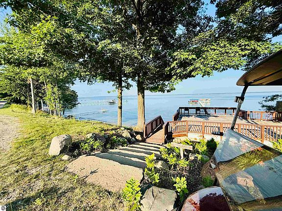 5th image of 3833 Smokey Cove Dr