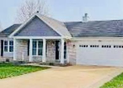 208 Forest Path Dr, Saint Peters, MO, 63376