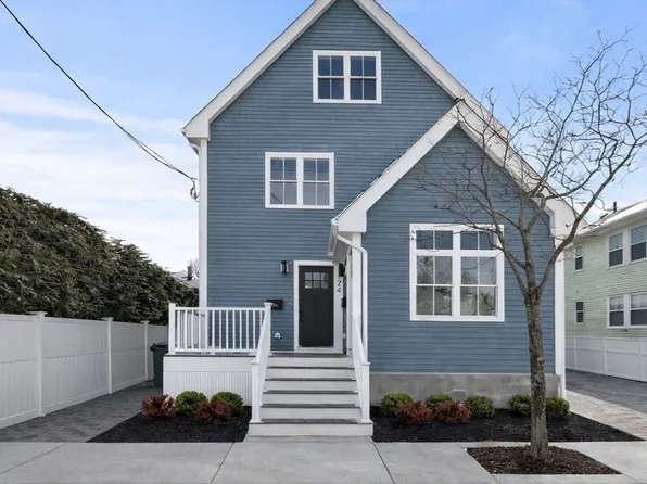 122 Woodruff Ave #122, Medford, MA 02155