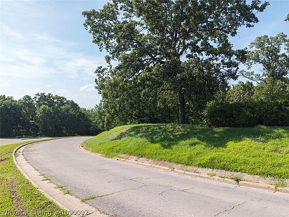 3rd image of 9501 Jenny Lind Rd