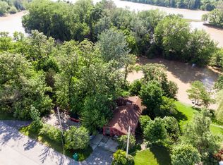 19632 W River Rd, Bowling Green, OH 43402