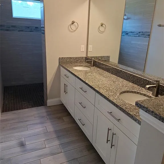20635 Majestic St — Photo 13