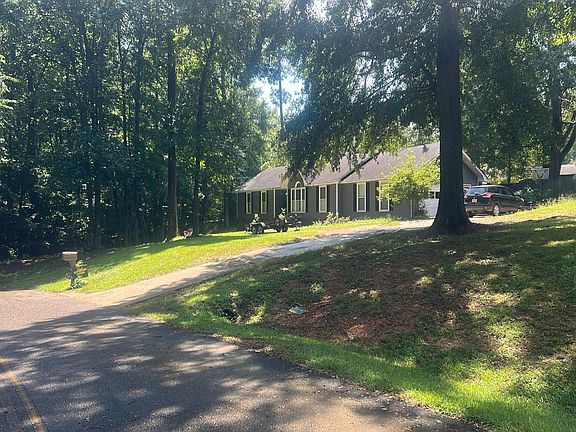 5th image of 1312 Charter Cir