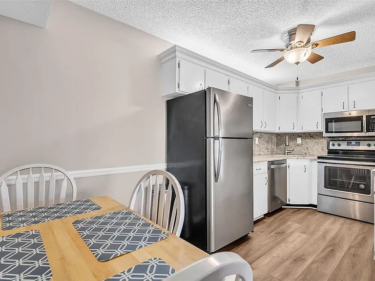2523 Pine Ridge Way S #C2 — Photo 14