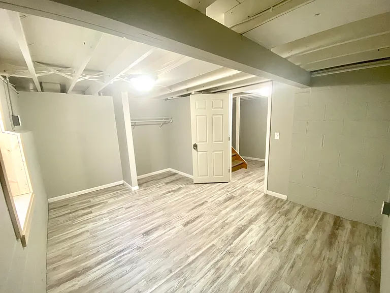 121 W Bagley Rd — Photo 9