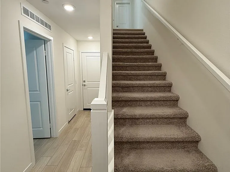 22316 Spanish Oak Ct — Photo 3