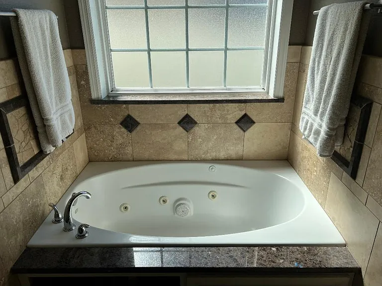 405 Century Dr — Photo 10