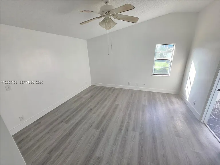 5307 NW 93rd Ave — Photo 7