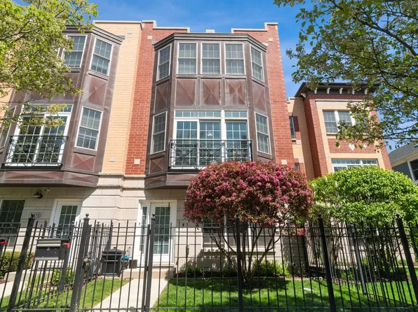 2448 W Fletcher St, Chicago, IL 60618