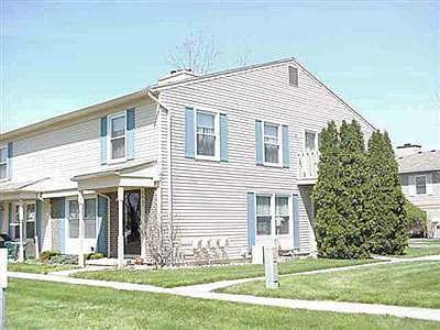 1st image of 9453 Parkwood Blvd N