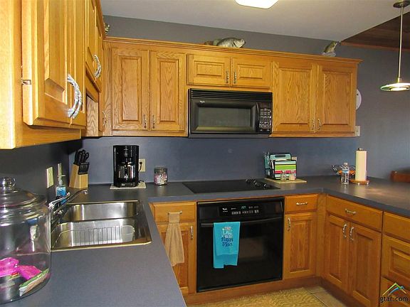 5th image of 2614 Aqua Vista Dr