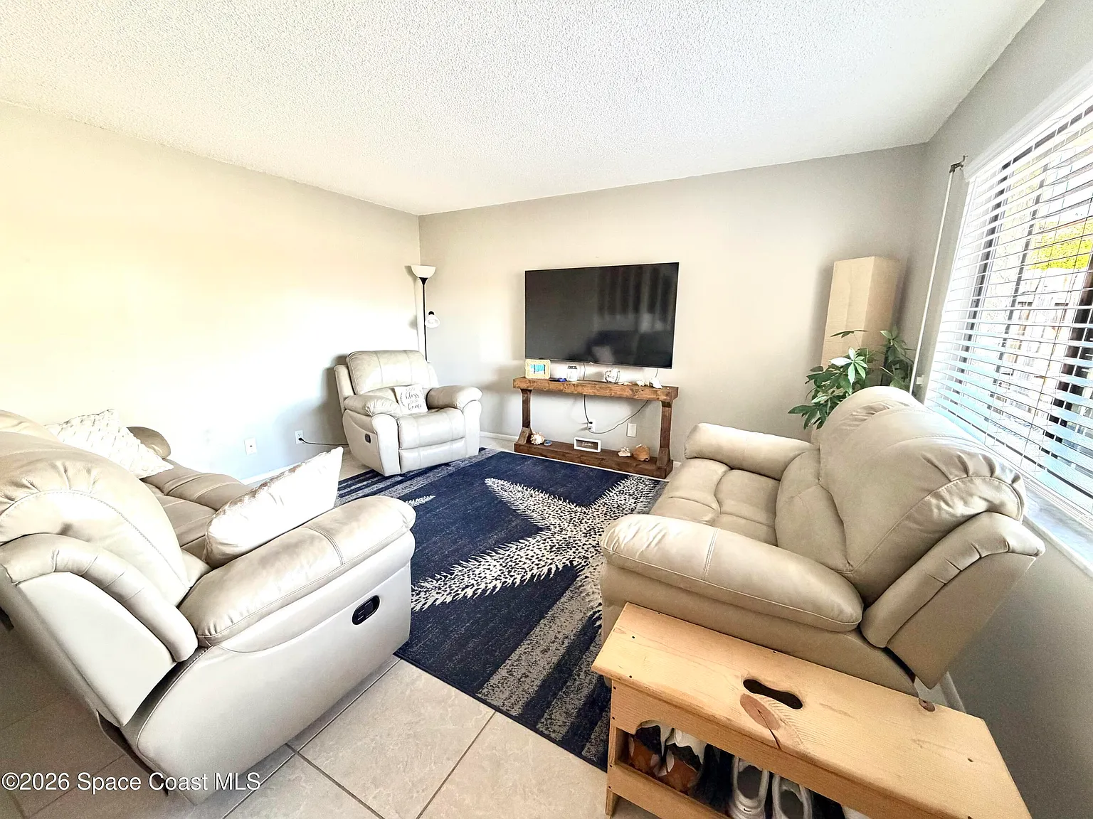 2 bed, 1.5 bath, 1148 sqft, $2,200 — Photo 3