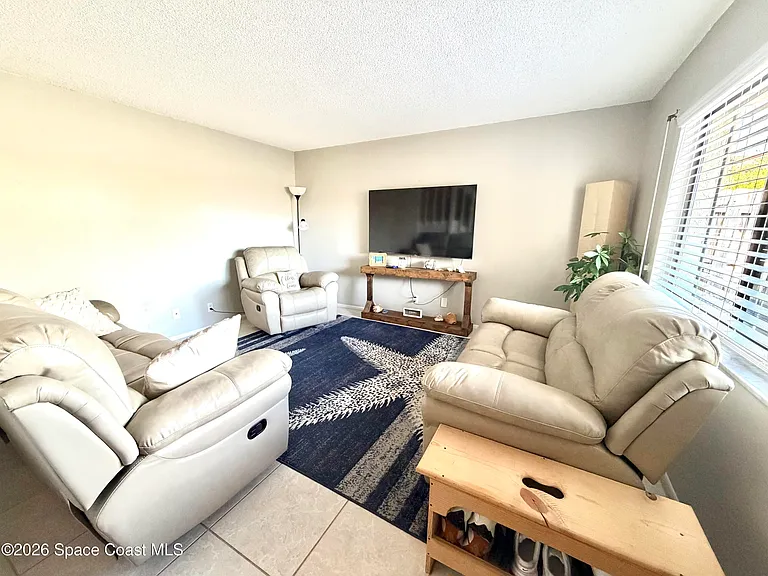 3252 Sand Ct — Photo 3
