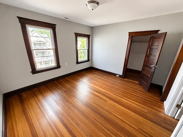 22 Webster St #3 — Photo 2