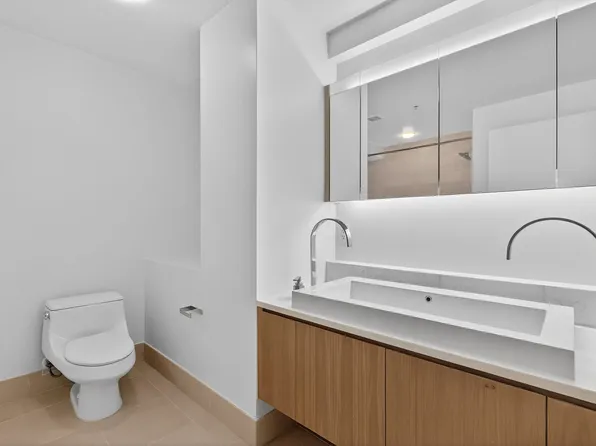 77 Hudson Street image 14 of 28