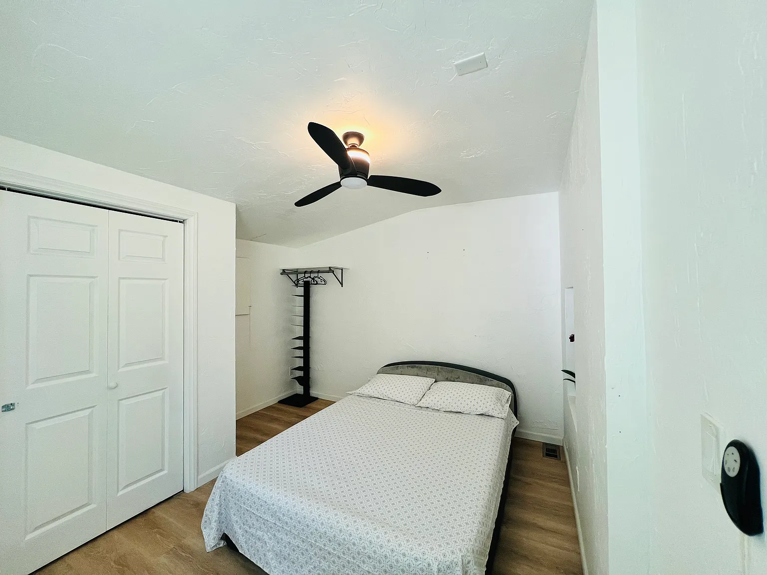 3 bed, 2066 sqft, $850 — Photo 3