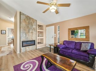 221 Montecito Dr, Pahrump, NV 89048