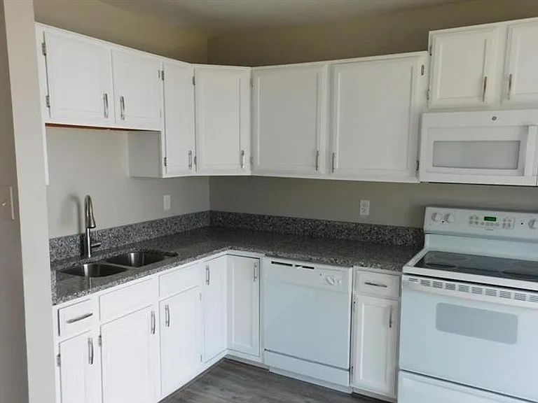 100 Mayfair Pl #169 — Photo 3