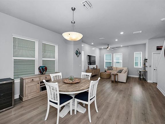 5th image of 2458 MANGUM COURT