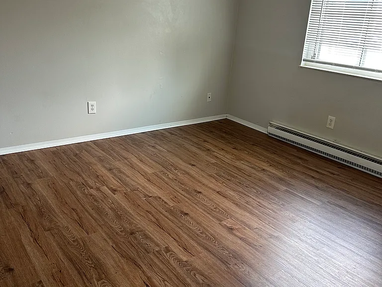 5476 Southgate Blvd — Photo 32