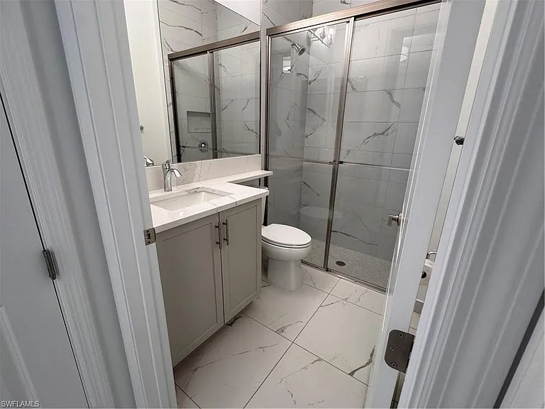 2864 Bloomfield Way — Photo 16