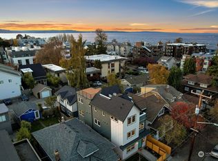 3015 61st Ave SW #B, Seattle, WA 98116