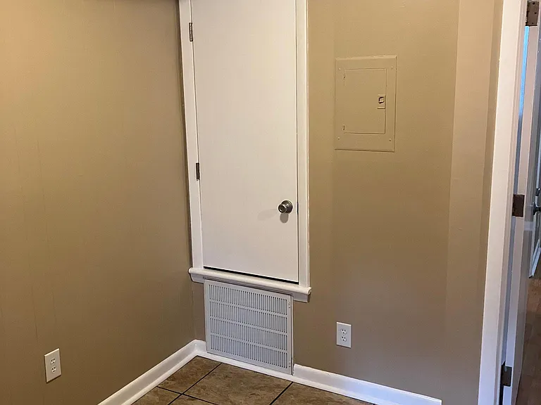 720 Ferdinand Ave SW #25 — Photo 9