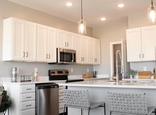 Villas at Sandy Creek, Sandusky, OH 44870