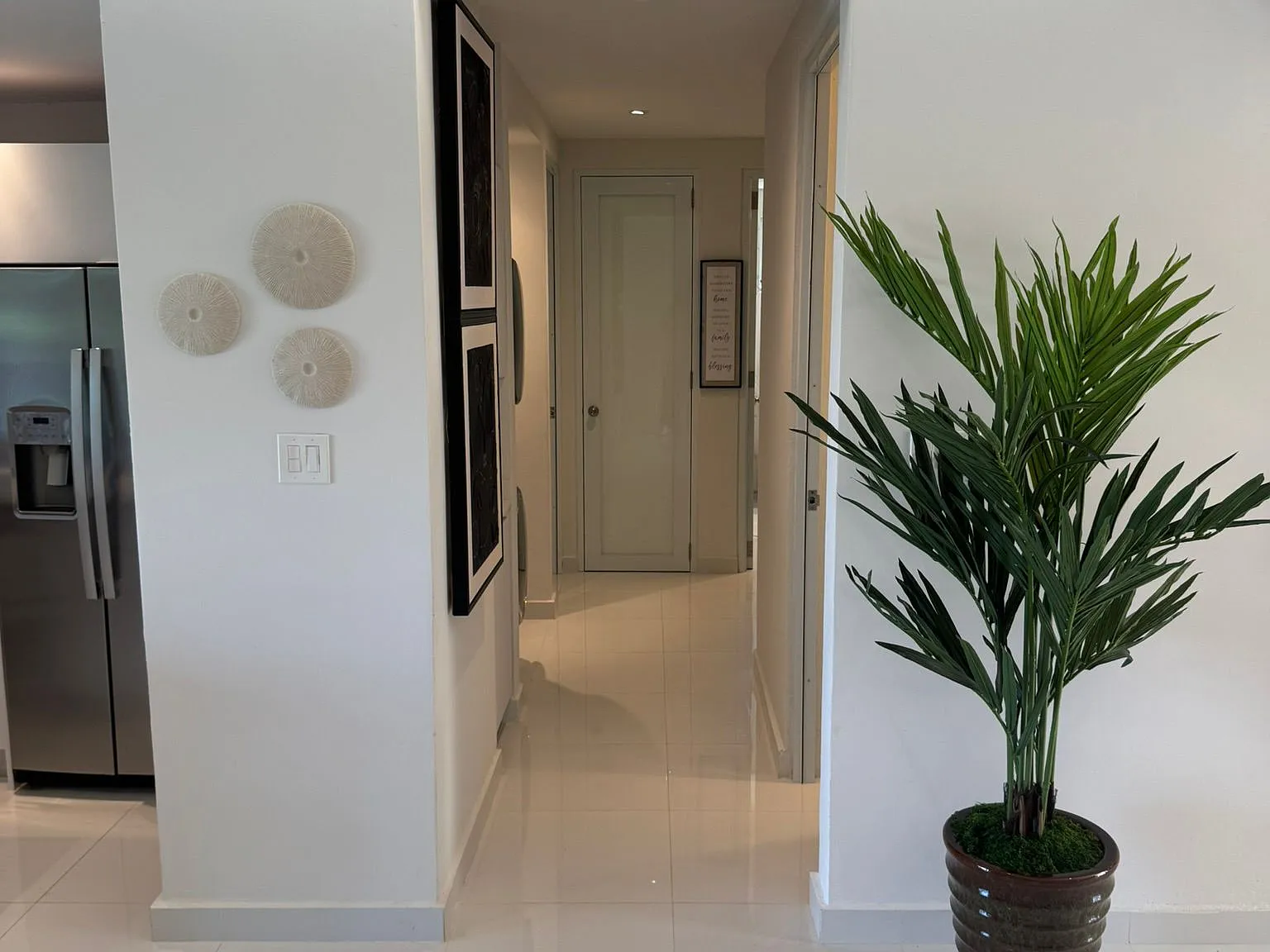3 bed, 2.5 bath, 2000 sqft, $3,200 — Photo 4